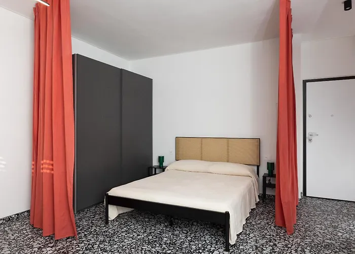 Guesthost - Mm2 Udine - Lovely *