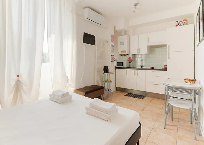 Appartement Guesthost - Step Into - Tortona District Milaan