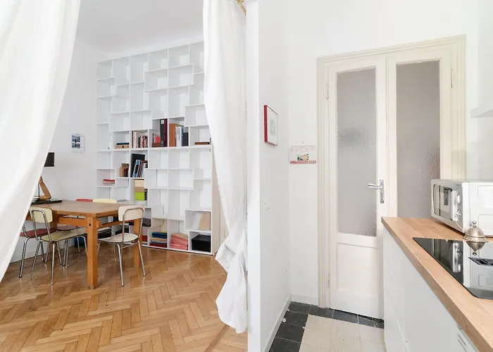 Apartament Guesthost - Ghisolfa Bright Mediolan