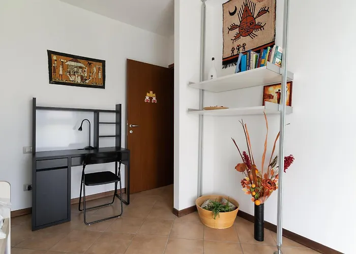 Guesthost - Bisceglie M1 Balcony * Milano