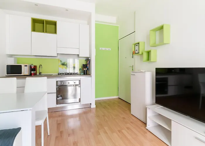 Guesthost - Mm1 Inganni Bright