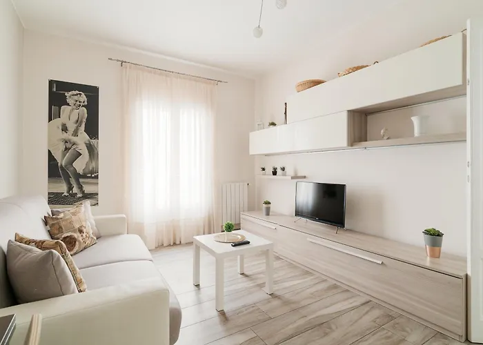 Guesthost - Cosy Porta Venezia & Buenos Aires! *