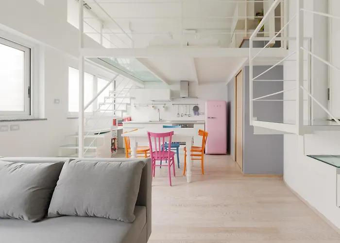 Guesthost - Cosy On 2 Levels! Milán
