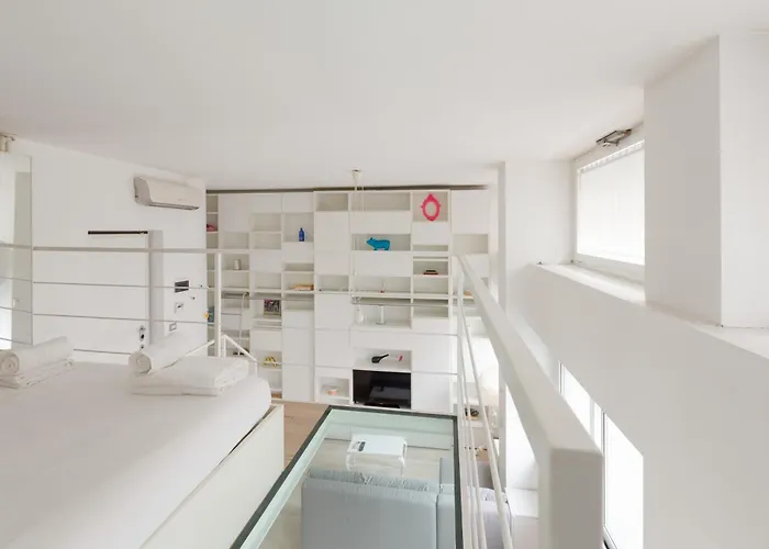Guesthost - Cosy On 2 Levels! Apartmán Milán