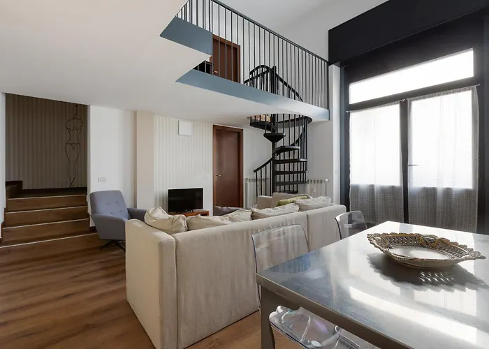 Guesthost - M5 Istria & Marche Roomy Lofted Daire