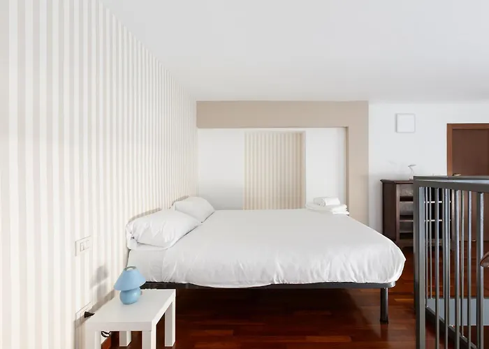 Daire Guesthost - M5 Istria & Marche Roomy Lofted