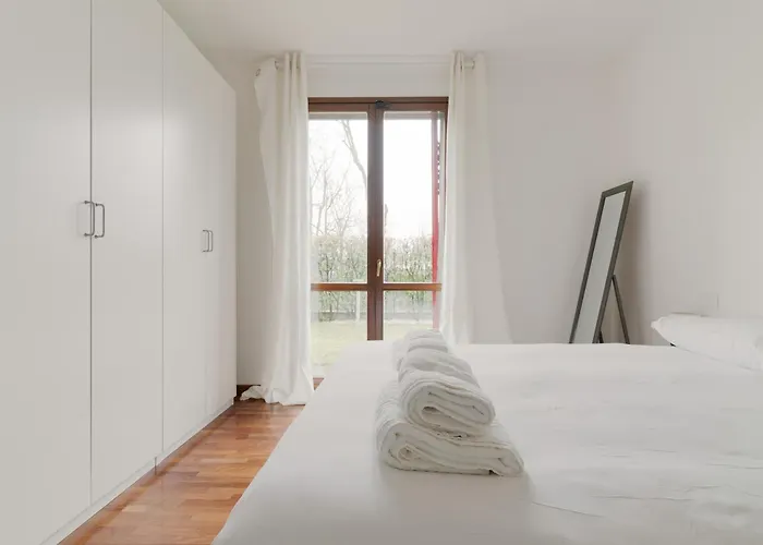 Guesthost - Bright With Garden Μιλάνο