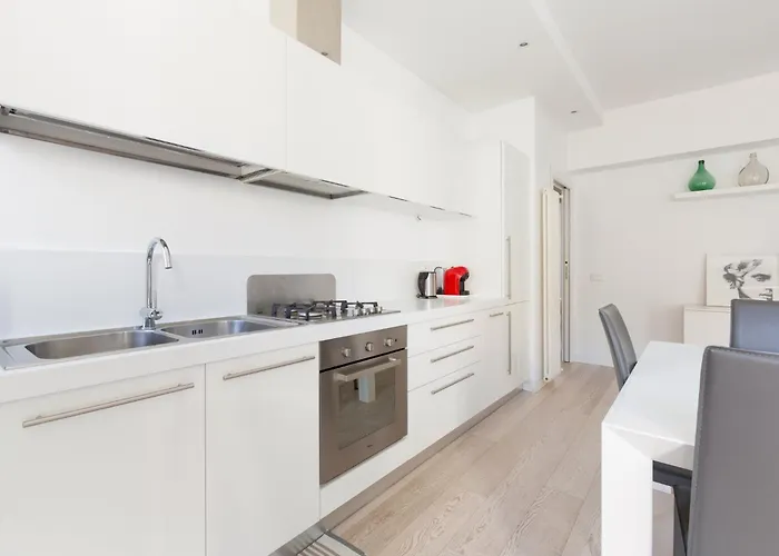 Guesthost - Navigli Modern With Balcony Διαμέρισμα Μιλάνο