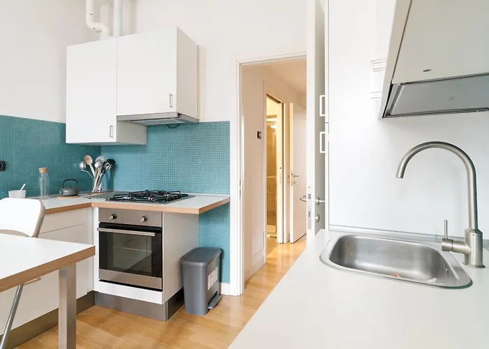 Guesthost - Cosy Comfy Milano- Sempione & Gerusalemme * ميلان