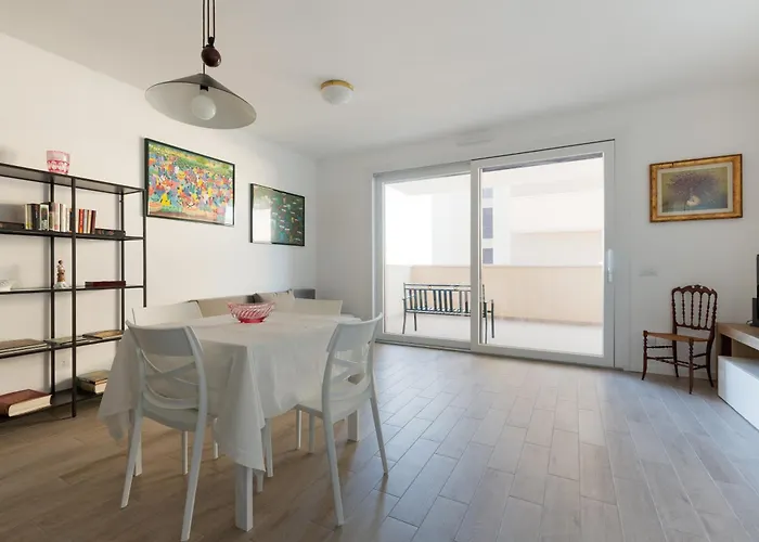 Guesthost - Milano-affori Balcony Daire Milano