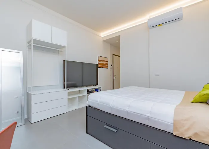 Guesthost - Cosy Milano- Buenos Aires & Loreto