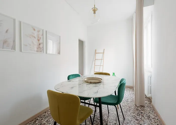 Daire Guesthost - San Siro Modern With Balcony