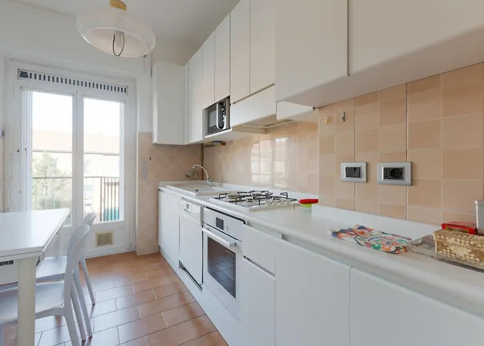 Guesthost - Comfy Family In Milán