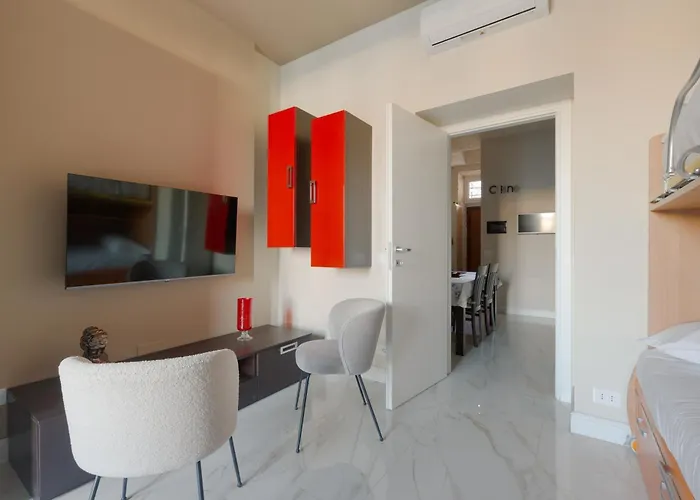 Guesthost - Bright With Balcony - Piazzale Loreto * Milano