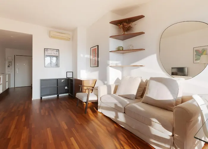 Lejlighed Guesthost - Modern With Balcony Near Niguarda Hospital *