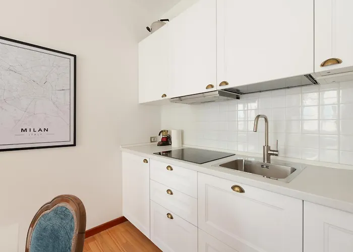 Guesthost - Sant'ambrogio & Duomo Elegant Milaan