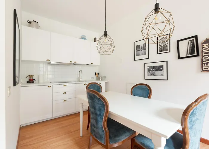 Guesthost - Sant'ambrogio & Duomo Elegant Appartement