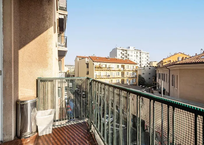 Guesthost - Naviglio Pavese Comfortable With Balcony! Appartement