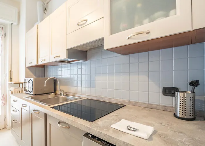 De Angeli M1- Cosy With Balcony Apartman Milánó