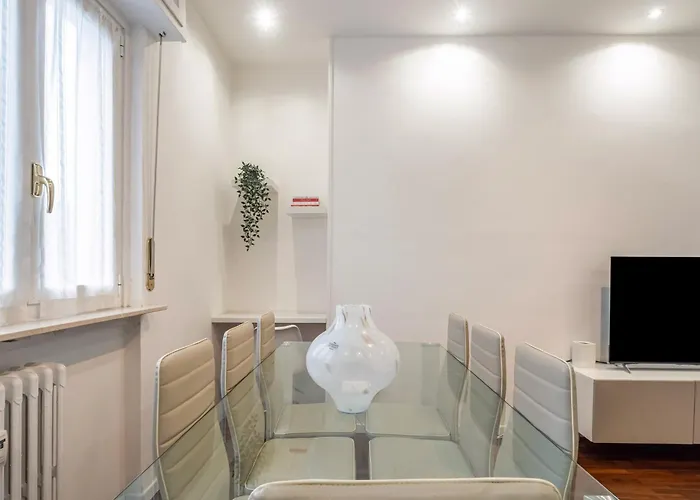 Apartman De Angeli M1- Cosy With Balcony Milánó