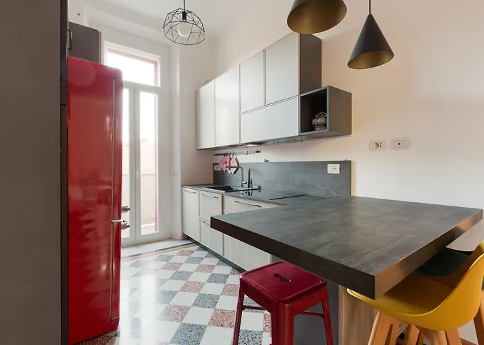 Guesthost - M4 Argonne Cosy Apartament *