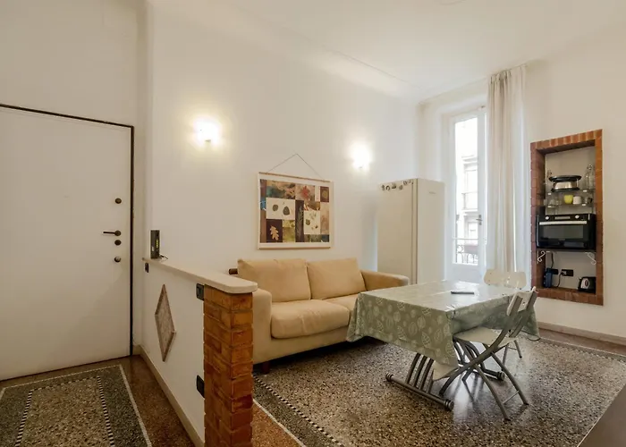 Guesthost - Corso Lodi Cozy With Balcony Apartmán
