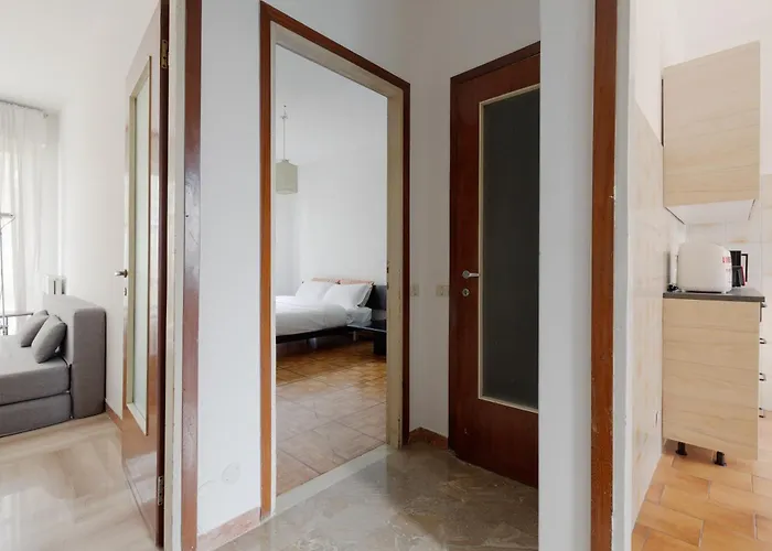 Guesthost - Charming Navigli! Functional Appartamento *