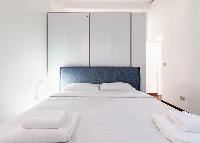 Guesthost - Brera Escape! Exclusive Roomy Flat 아파트 *