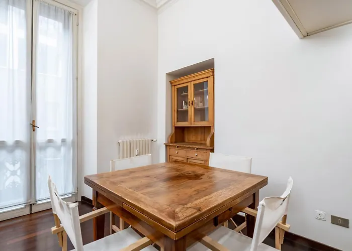 Guesthost - Brera Escape! Exclusive Roomy Flat *