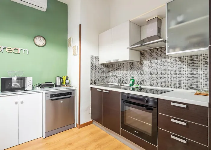 Guesthost - Bright Apt- Piazzale Loreto * Milano