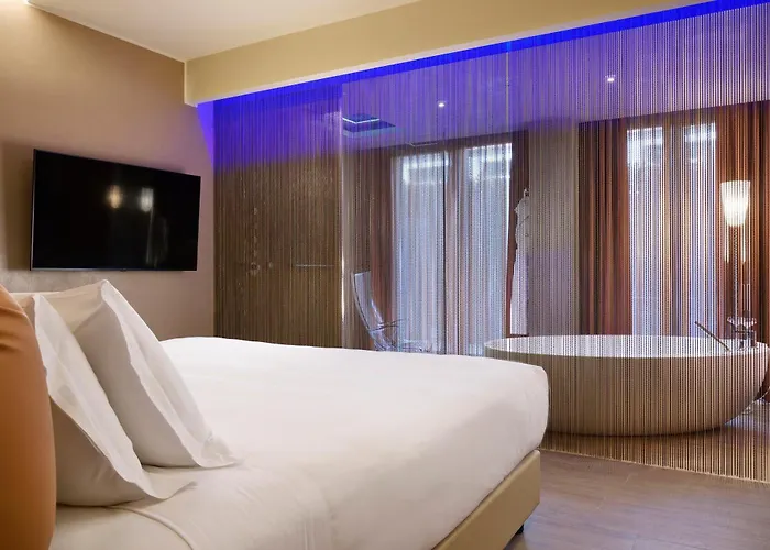 Milan Suite Hotel Отель Милан