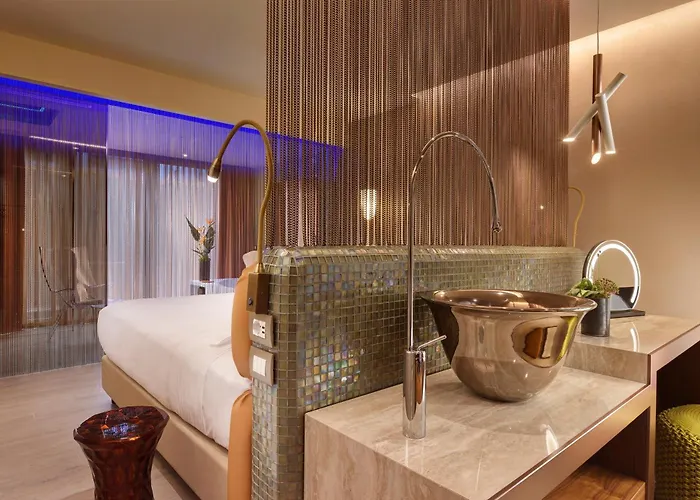 Отель Milan Suite Hotel 4*