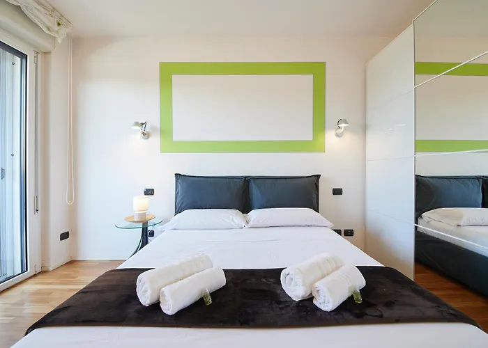 Navigli - Moderno, Ac E Wi-fi * Milánó