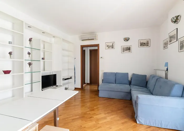 Apartament Guesthost - Chiesa Rossa Comfy *