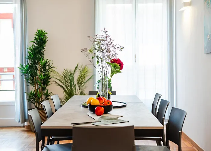 The Dreamers Mansion - Ticinese Bocconi Area * מילאנו