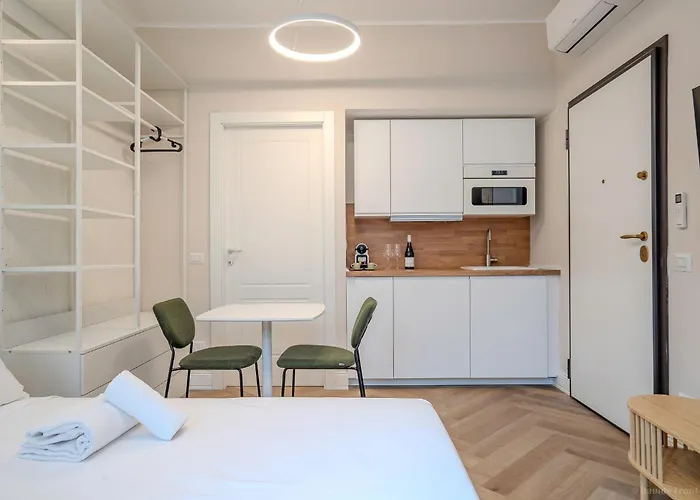 Affittacamere Italianflat - Le Vie Dei Navigli 3*