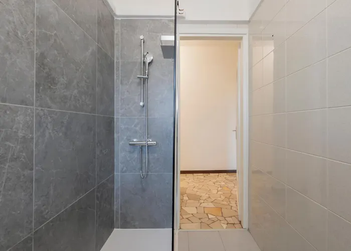 I-host - Marochetti 10 *