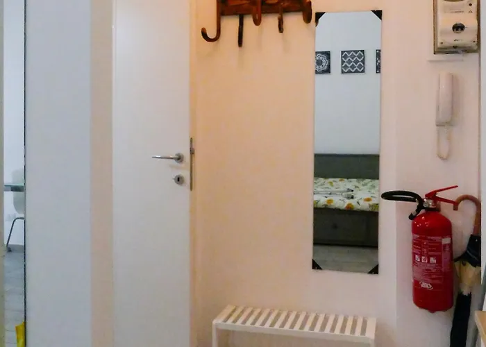 I-host - San Genesio * Milano