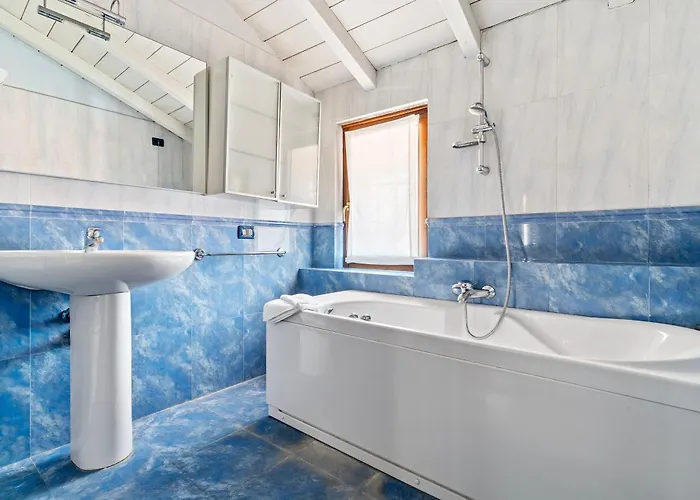 Ampia Casa Su Due Piani, A Pochi Minuti Dai Navigli E Metro *