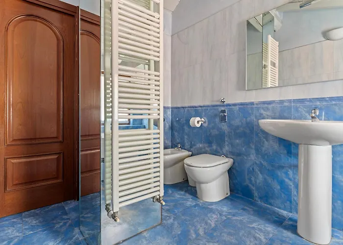 Ampia Casa Su Due Piani, A Pochi Minuti Dai Navigli E Metro Appartement Milan