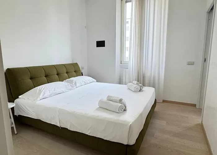 Sant'agostino Large & Elegant Apartment, Milánó