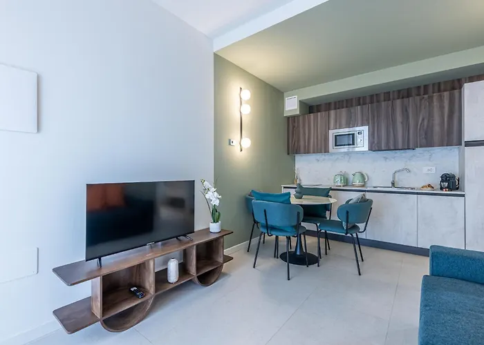 アパート Navigli Charme Urbano Tra Design E Quiete ミラノ