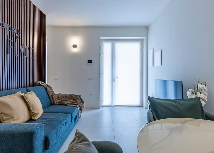 Navigli Charme Urbano Tra Design E Quiete アパート *