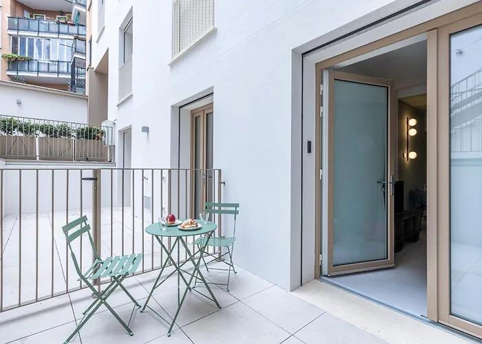 Navigli Charme Urbano Tra Design E Quiete *