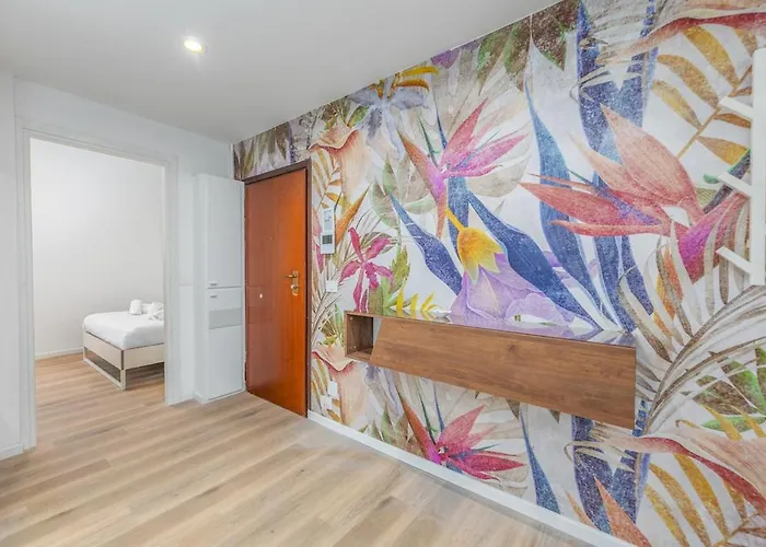 Appartement Easy Parking, 10 Min To Malpensa Express, Air Conditioning Milaan