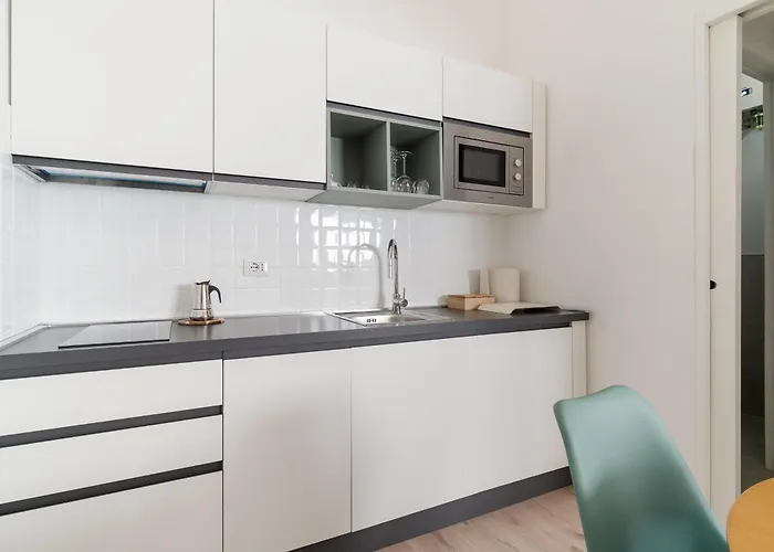 Apartment Guesthost - Bright Navigli Milan