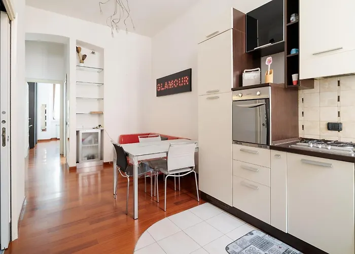 Apartment Guesthost - Comfy 500 Mt From Mm Loreto *