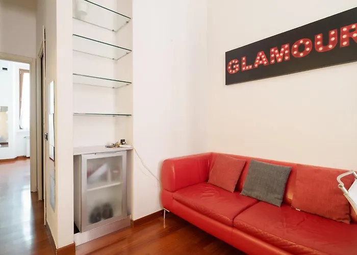 Apartment Guesthost - Comfy 500 Mt From Mm Loreto Mailand