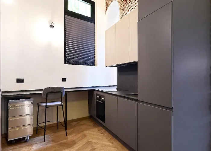 Isola Stylish Loft In *