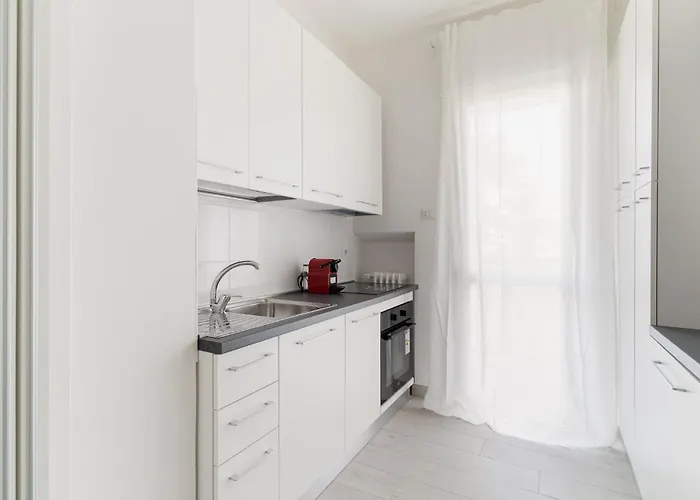 Apartment Guesthost - Piazza Tripoli Bright